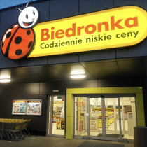 Stabilny najemca (Biedronka) do 2039 roku.