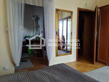 Dom- bungalow 240 m2, 6 pok. kawiarnia Zakoniczyn
