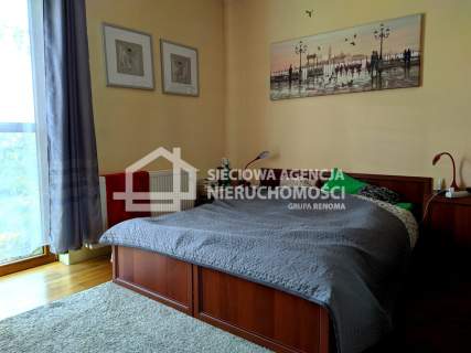 Dom- bungalow 240 m2, 6 pok. kawiarnia Zakoniczyn