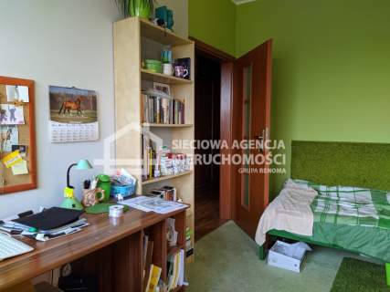 Dom- bungalow 240 m2, 6 pok. kawiarnia Zakoniczyn