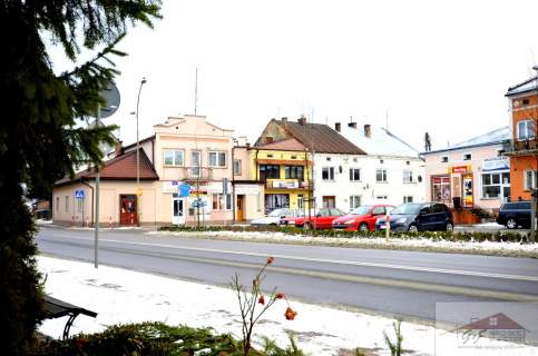 Obiekt komercyjny w centrum Oleszyc
