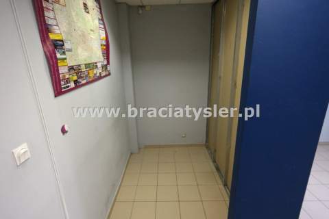 1500 zł LOKAL NA WYNAJEM 22 m2 Bartodzieje Witryna