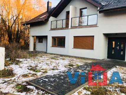 ŁADNY NOWY DOM W ST. KISIELINIE
