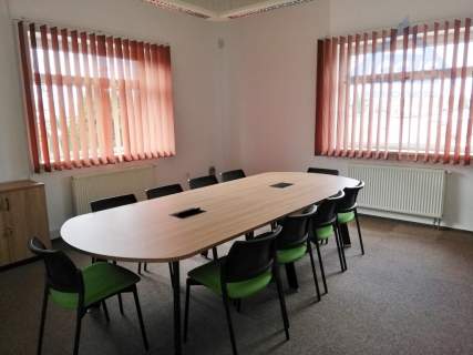Biuro 662 m2 do wynajęcia okolice Al. Krakowskiej