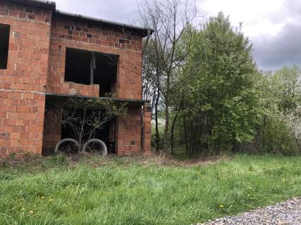 Działka 10 arów, dom w stanie surowym otwartym, Libusza