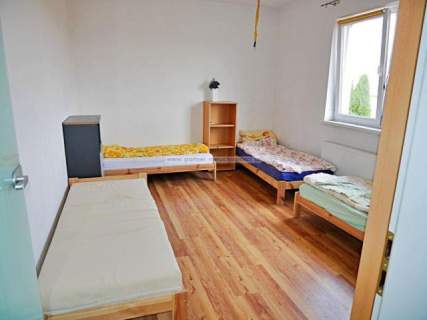 Dom do wynajęcia, 400 m2, Źródła