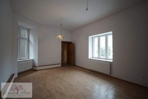 Lokal biurowo-usługowy po remoncie