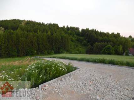 Kształtna, widokowa, budowlana z rozległą panoramą