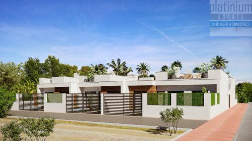 Willa z solarium na dachu i prywatnym basenem