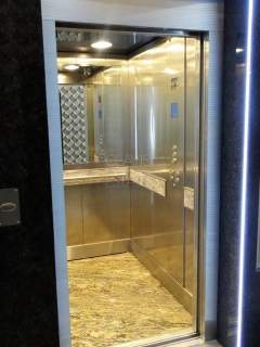 Lokal do własnej aranżacji - 200 m2, winda