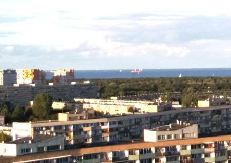 Albatross Towers - 17-te ostatnie piętro. Widok na Zatokę Gdańską
