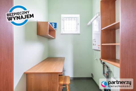 Lokal handlowo - usługowy z mieszkaniem