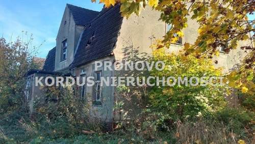 działka z domami do rozbiórki Żelisławiec