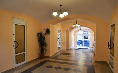 Dom na sprzedaż, 1600 m2, Prudnik