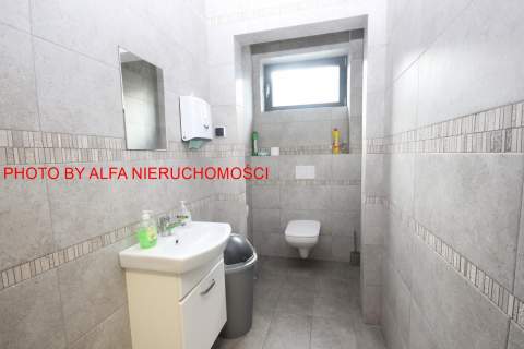 Nowoczesna hala magazynowa.