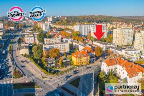 WRZESZCZ- 6 LOKALI 2 MIESZKANIA