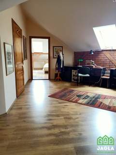 Rezydencja Niemcz 277/13040m2 stawy stajnia MPZP