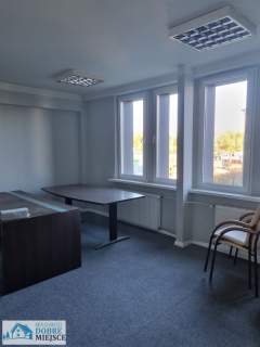 Lokal biurowy 17,4 m2 z parkingiem NISKA CENA