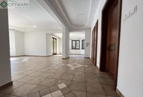 Dom na sprzedaż, 310 m2, Łomianki