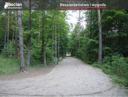 Uzbrojona działka pod lasem- Gdańsk Ujeścisko 
