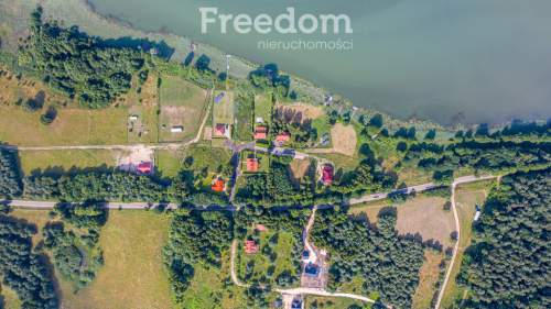 Atrakcyjna działka z dostępem do prywatnej plaży