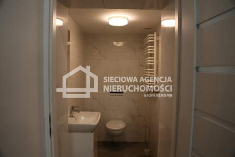 Hale magazynowe wraz z kuchnią i łazienką