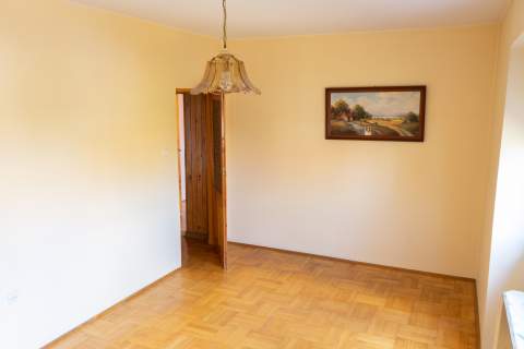 Dom w centrum Piaseczna/lokal usługowy. Bezpośrednio