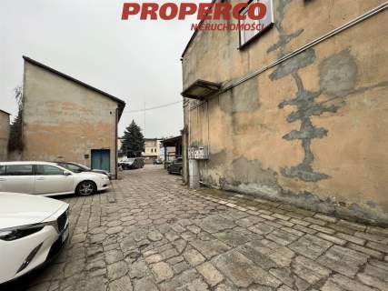 Lokale usługowe 1100m2, ul.11 listopada, Jędrzejów