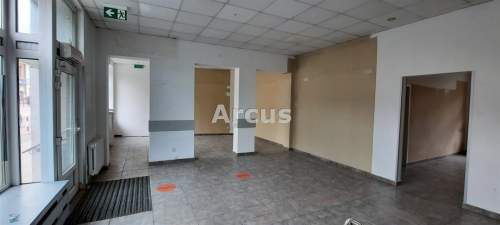 lokal 95m2 z 3 witrynami