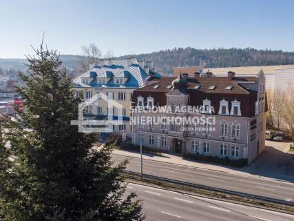 Hotel w Rumi przy głównej trasie 