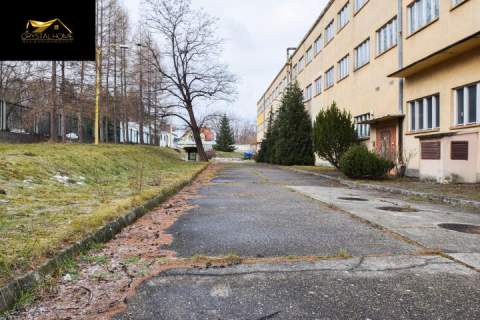 OBIEKT PRZEMYSŁOWO-PRODUKCYJNY Z PARKINGAMI