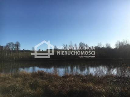 Działka budowla nad rozlewiskiem