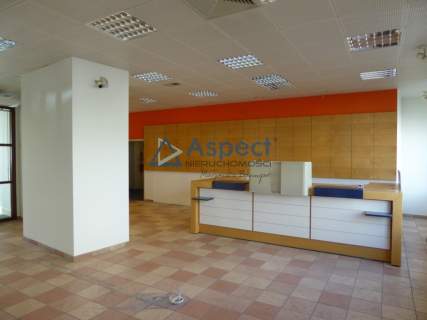 Lokal w ruchliwym miejscu, 174 m2, Pomorzany