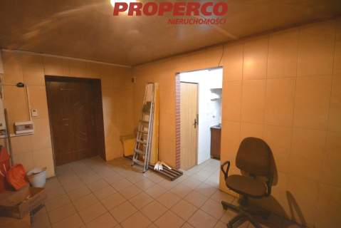Lokal mieszkalno - usługowy, 180 m2, Chęciny