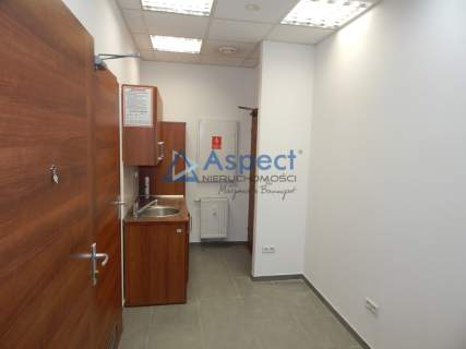 Sprzedaż, Pomorzany, lokal 68 m2, gastronomia OK