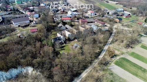 Zabytkowy spichlerz