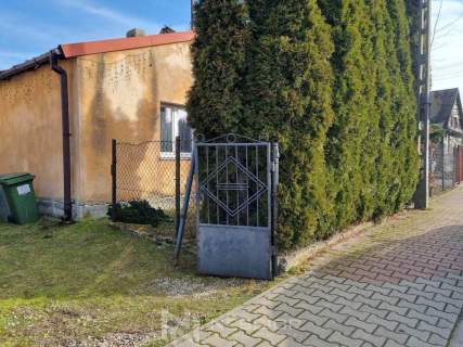 Niewielki Dom 42 m2 do remontu ul Próżna 39