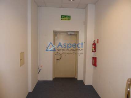 Lokal w ruchliwym miejscu, 174 m2, Pomorzany