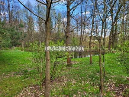 Kraina relaksu - dom w otoczeniu stawów, 12400m2