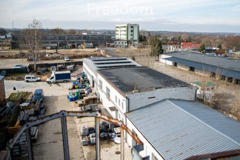 Obiekt magazynowo-produkcyjno-biurowy-2521m2-Radom