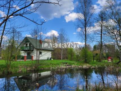 Kraina relaksu - dom w otoczeniu stawów, 12400m2