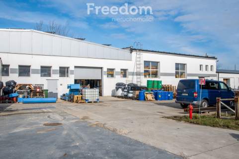 Obiekt magazynowo-produkcyjno-biurowy-2521m2-Radom