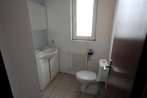 39 m2 LOKAL WYNAJMĘ 1580 zł Bartodzieje 3pokoje WC