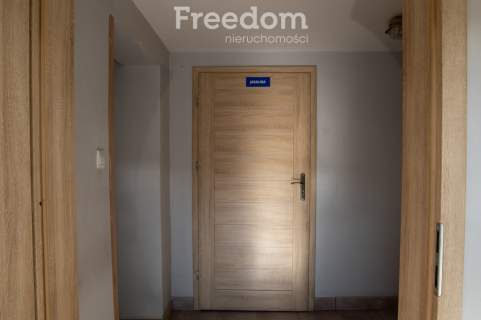 Obiekt magazynowo-produkcyjno-biurowy-2521m2-Radom