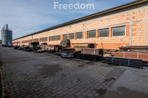Obiekt magazynowo-produkcyjno-biurowy-2521m2-Radom