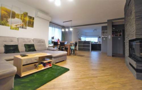 Dom wolnostojący działka 3740 m2