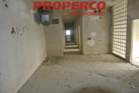 Obiekt 17184 m2 Działka 91690 m2 Jędrzejów