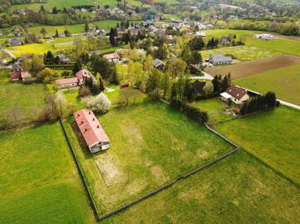 Stadnina Koni, hodowla zwierząt, dom na wsi