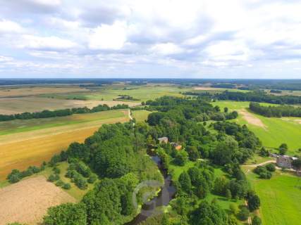 Atrakcyjna działka nad rzeką 