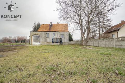 Dom wolnostojący, działka 6400 m2, budynek gospodarczy
